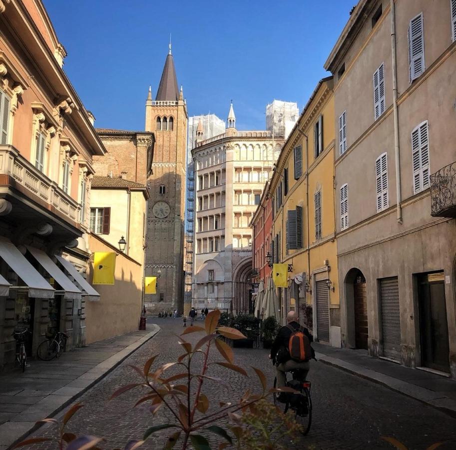 Parma Borgo Antico I I I Free Privat Parking Appartement Buitenkant foto