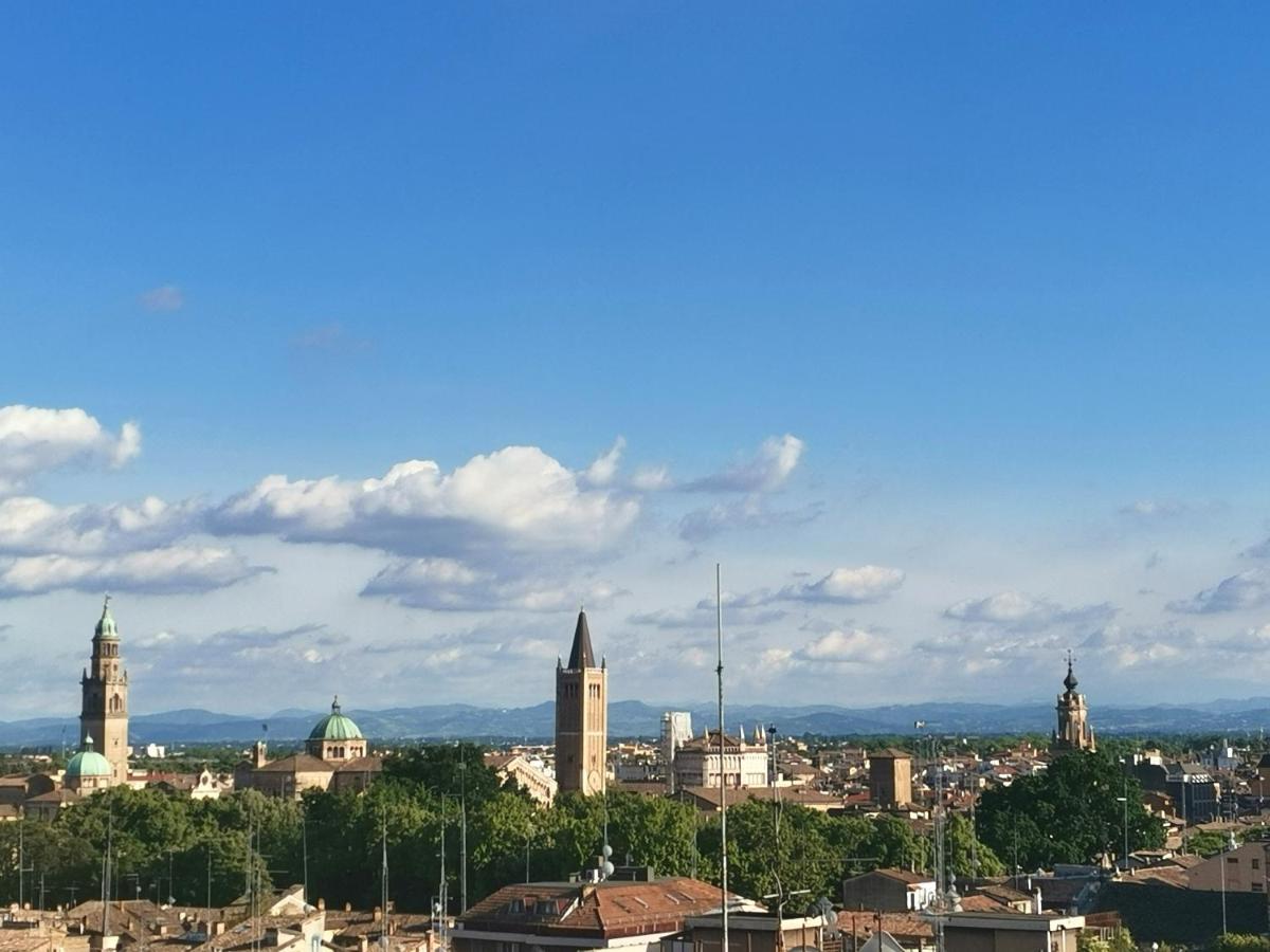 Parma Borgo Antico I I I Free Privat Parking Appartement Buitenkant foto